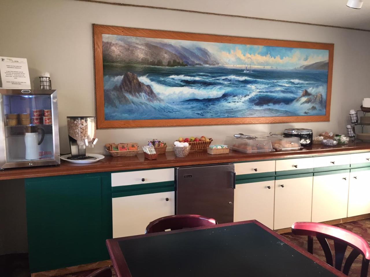 Captain'S Choice Motel Haines Bagian luar foto